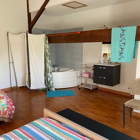 Holiday home Le Seville 20mn Des Plages Climatise